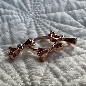 Classic Kate Spade bow ring and matching earrings set